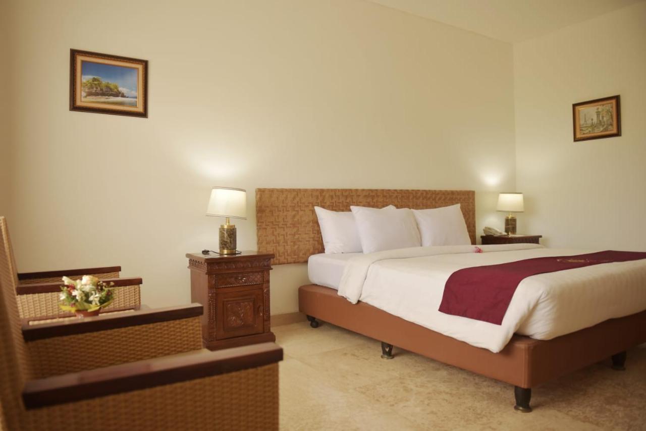 Puri Lovina Hotel Exterior photo